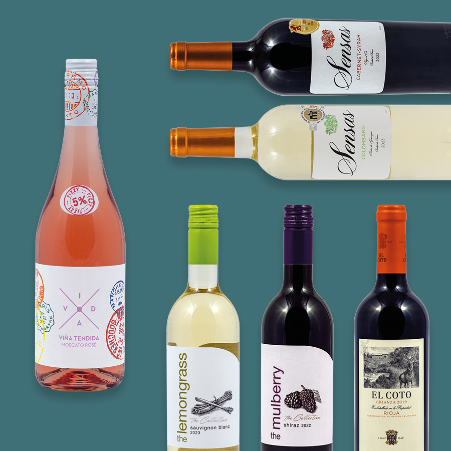 Collage aus verschiedenen Flaschen Wein