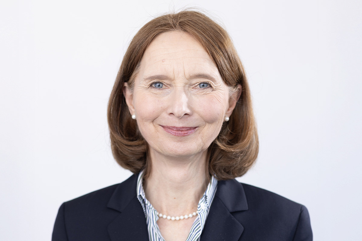 Porträtfoto von Frau Akerman