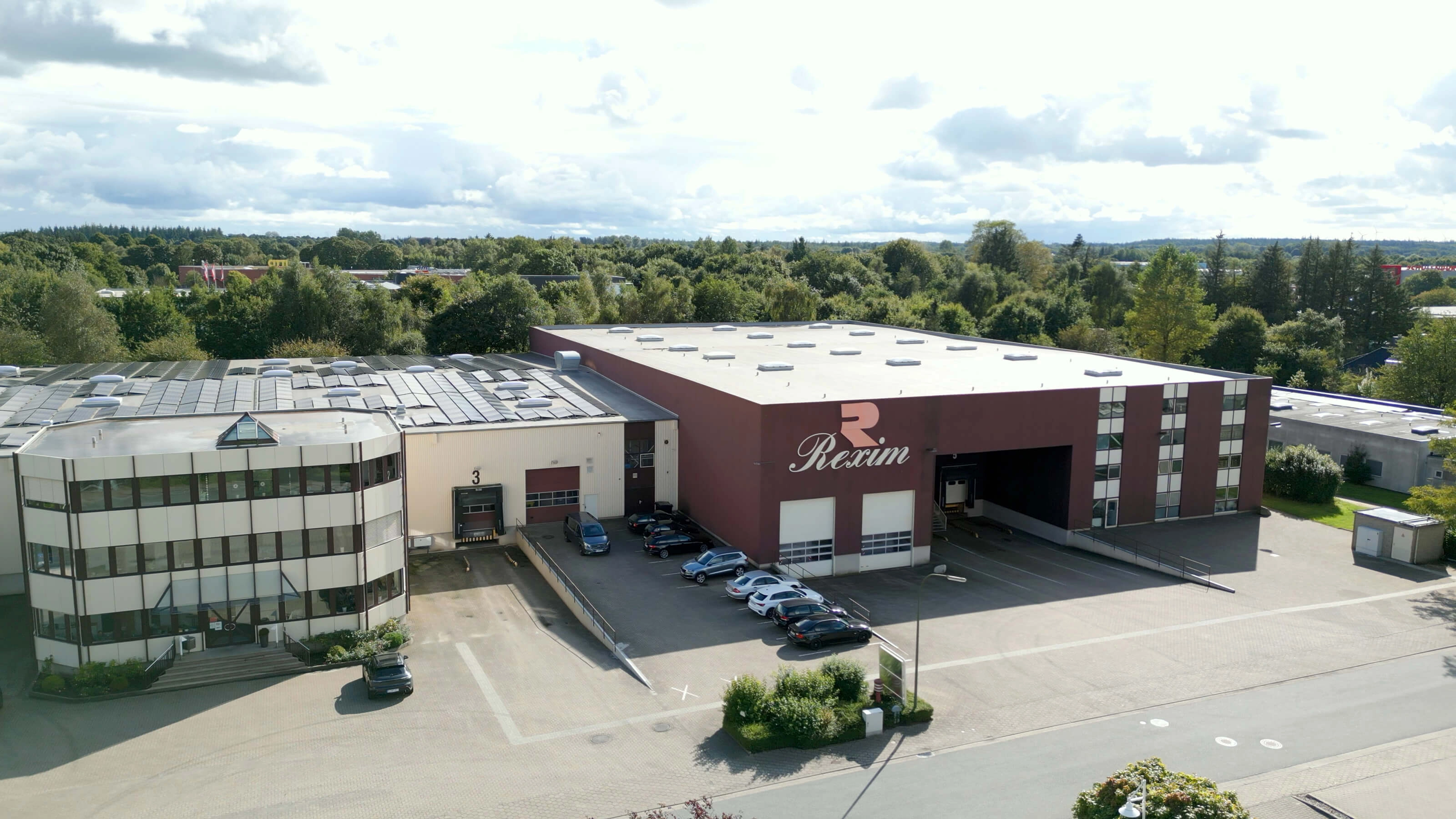 Luftaufnahme des Reximlagers und der Rexim Geschäftsstelle