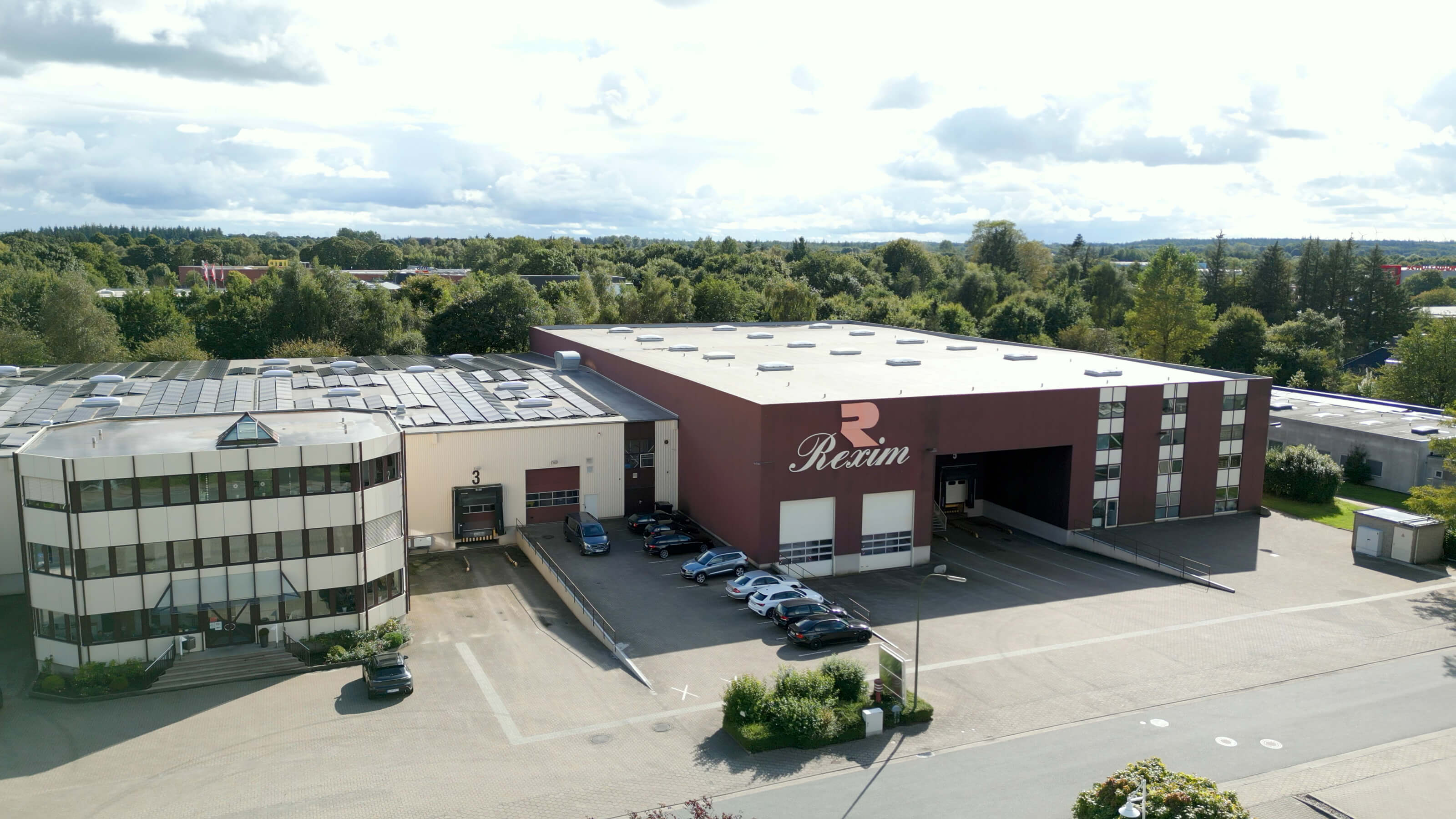 Luftaufnahme des Reximlagers und der Rexim Geschäftsstelle