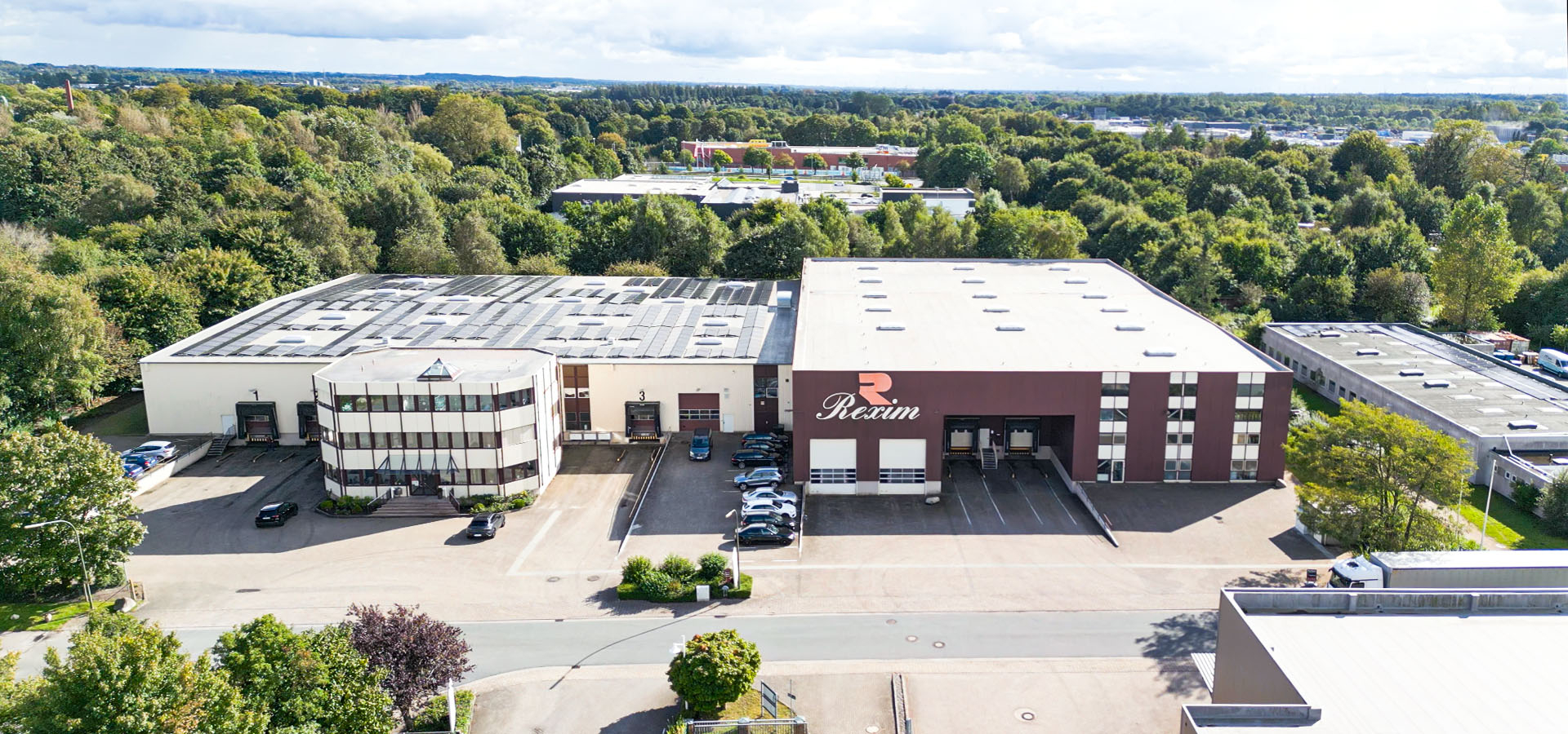 Luftaufnahme des Reximlagers und der Rexim Geschäftsstelle